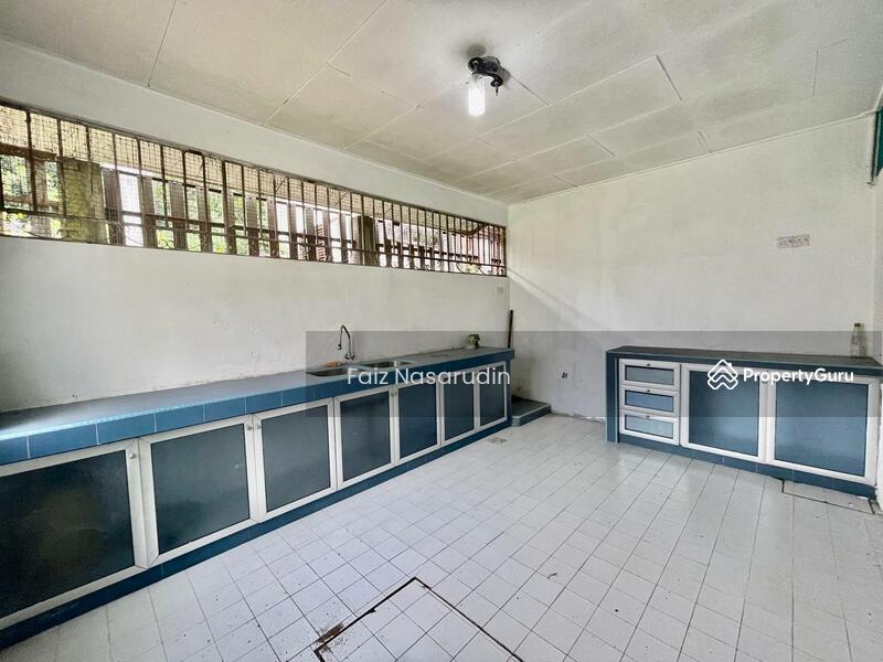 Taman Zooview, Jalan Lintang Zoo View, Ampang Jaya, Ampang, Selangor, 4 Bedrooms, 2400 sqft, 2