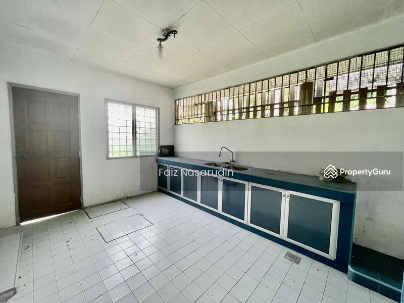 Taman Zooview, Jalan Lintang Zoo View, Ampang Jaya, Ampang, Selangor, 4 Bedrooms, 2400 sqft, 2