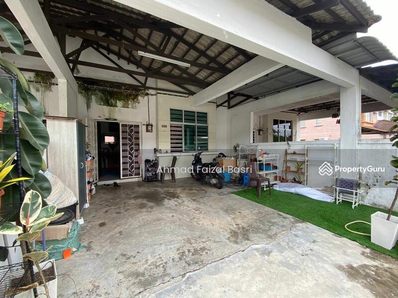 Taman Ayer Keroh Heights, Lorong Utama, Ayer Keroh, Melaka, 4 Bedrooms