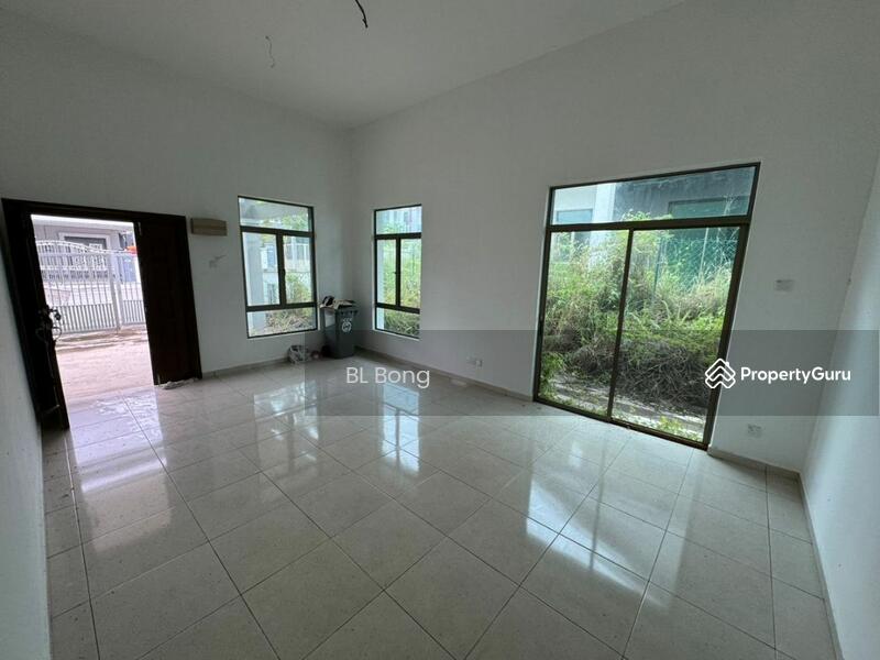 Untuk Dijual - Semi-D house at Bemban