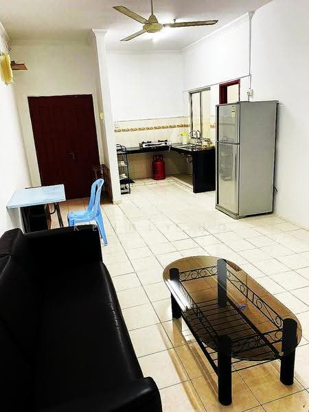 Pangsapuri untuk Disewa di Bayu Puteri - Kennly Ho - Kitchen - PropertyGuru.com.my