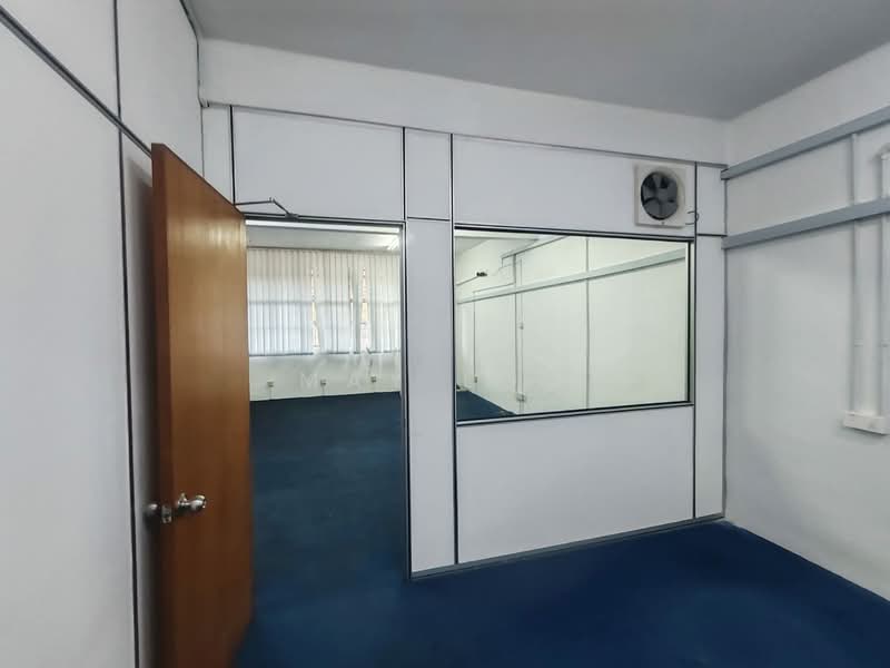 Shop for Rent in Usj 21 (Subang Jaya) - May Loo - Interior - PropertyGuru.com.my