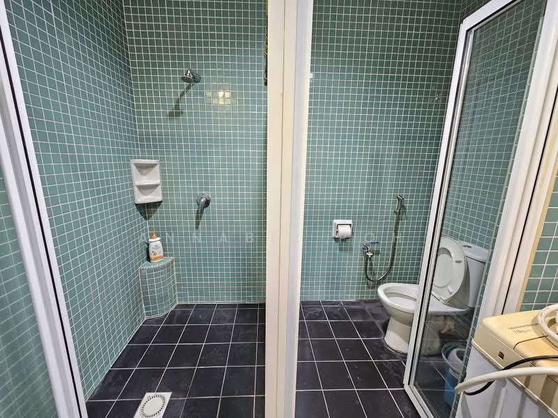 Service Residence for Rent at Holiday Place (D-Villa Residence) - Annabel Poh - Bathroom - PropertyGuru.com.my