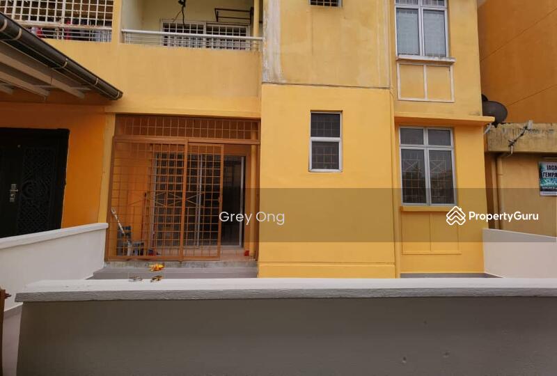 Bayu Villa, 9 Jalan Batu Unjur, Klang, Selangor, 3 Bedrooms, 1200 sqft