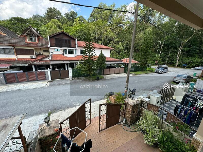 For Sale - 3 Storey Terrace Intermediate Taman Bukit Mulia Bukit Antarabangsa Ampang