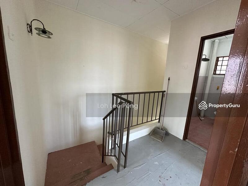 Taman Nusantara Jalan Nusaria Double Storey Medium Cost House Corner