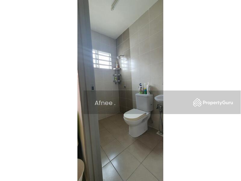 Rumah Bandar untuk Disewa di Bandar Saujana Putra (Tanjong Duabelas) - Kyra Afnee - PropertyGuru.com.my