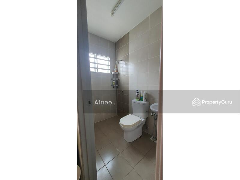 Rumah Bandar untuk Disewa di Bandar Saujana Putra (Tanjong Duabelas) - Kyra Afnee - PropertyGuru.com.my