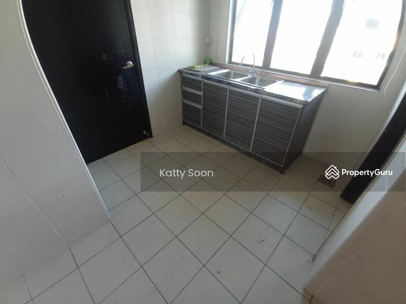 For Sale - Avenue Two (Avenue 2) Townvilla/Townhouse, Bandar Tun Hussein Onn Cheras