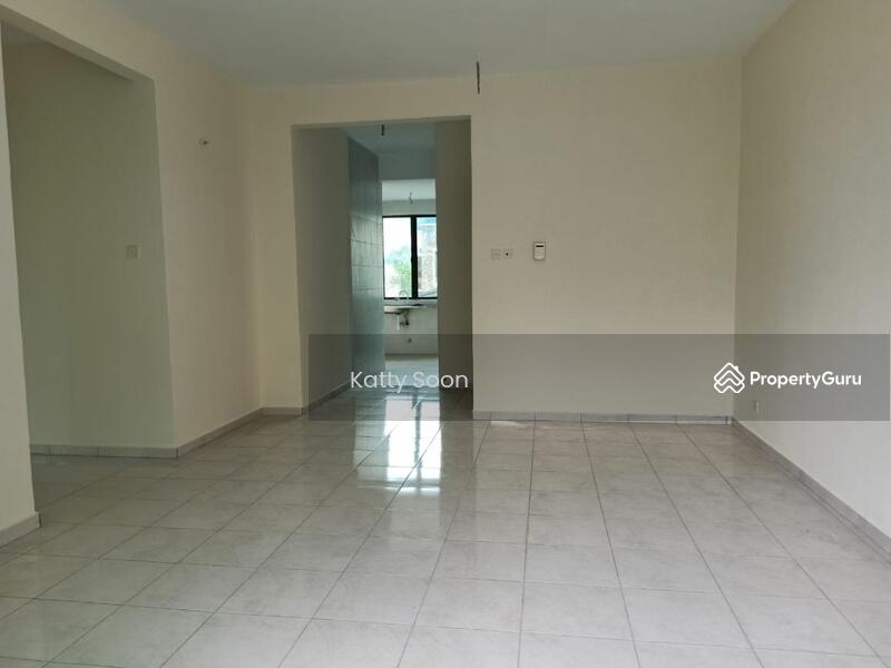 For Sale - Avenue Two (Avenue 2) Townvilla/Townhouse, Bandar Tun Hussein Onn Cheras