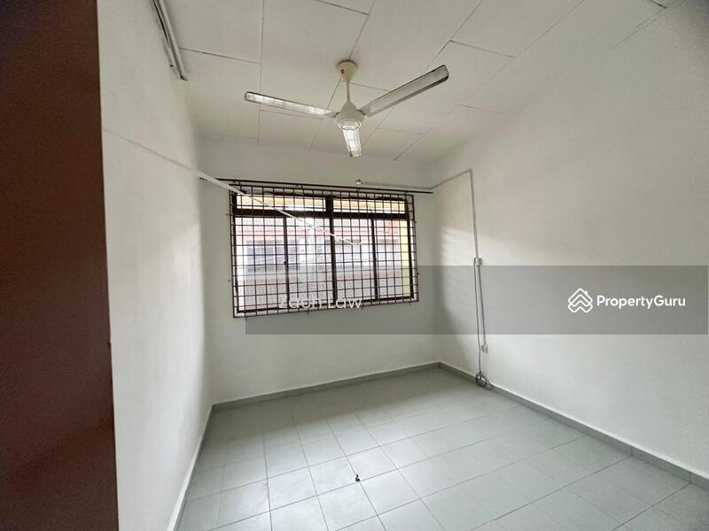 Double Storey House Taman Bukit Mewah Tampoi Johor Bahru, Tampoi