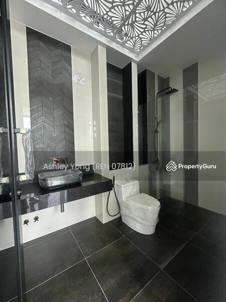 Untuk Dijual - Setia Tropika