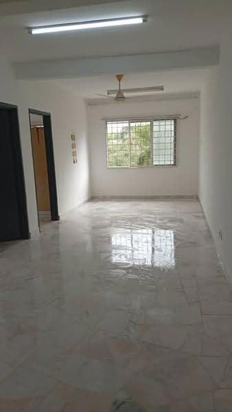 Apartment for Rent at Iris Apartment - YS Lock - Living Room - PropertyGuru.com.my