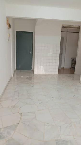 Apartment for Rent at Iris Apartment - YS Lock - Interior - PropertyGuru.com.my