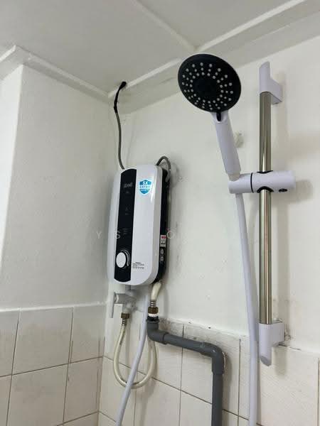 Apartment for Rent at Iris Apartment - YS Lock - Bathroom - PropertyGuru.com.my