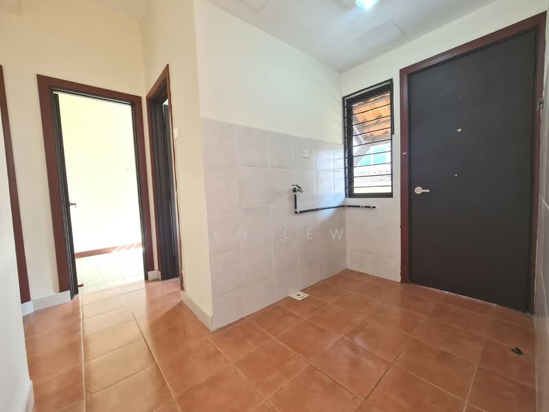 Semi-Detached House for Sale in Alam Damai (Cheras) - Ken Lew - Kitchen - PropertyGuru.com.my