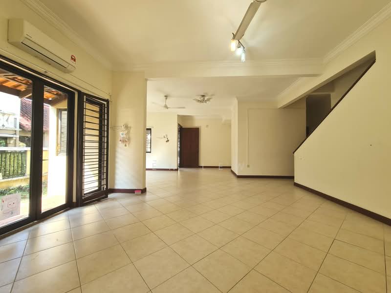Semi-Detached House for Sale in Alam Damai (Cheras) - Ken Lew - Living Room - PropertyGuru.com.my