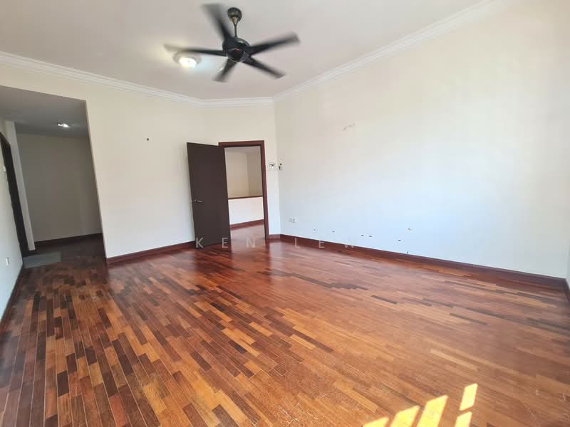 Semi-Detached House for Sale in Alam Damai (Cheras) - Ken Lew - Living Room - PropertyGuru.com.my
