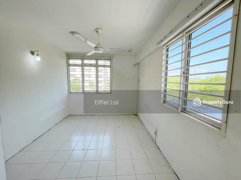 [LEVEL 2 WTH LIFT 3 ROOMS] Taman Topaz Apartment Dengkil Only 20 Mins