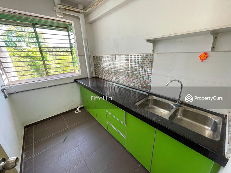 [LEVEL 2 WTH LIFT 3 ROOMS] Taman Topaz Apartment Dengkil Only 20 Mins