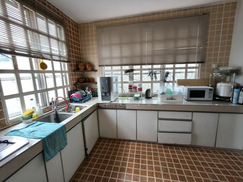 Rumah Teres untuk Dijual di Perdana College Heights (Mantin) - Imran Isa - Kitchen - PropertyGuru.com.my