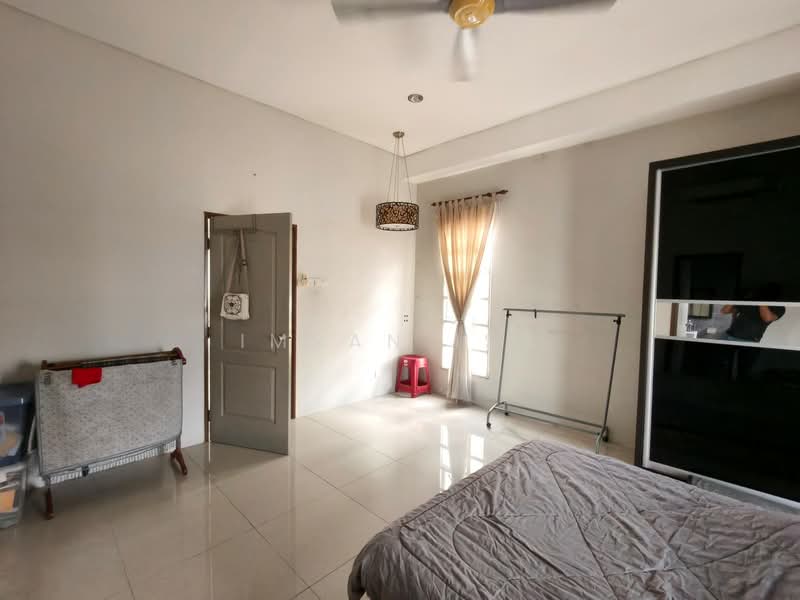 Rumah Teres untuk Dijual di Perdana College Heights (Mantin) - Imran Isa - Bedroom - PropertyGuru.com.my