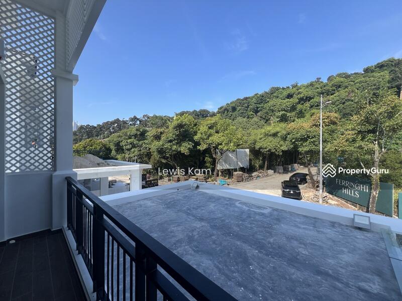 Rumah Teres 3 Tingkat untuk Dijual di Batu Ferringhi (Penang) - Lewis Kam - PropertyGuru.com.my