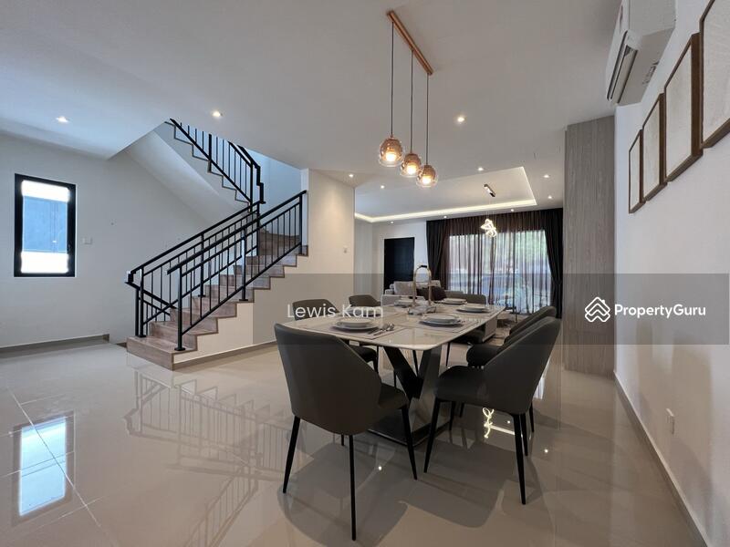 Rumah Teres 3 Tingkat untuk Dijual di Batu Ferringhi (Penang) - Lewis Kam - PropertyGuru.com.my