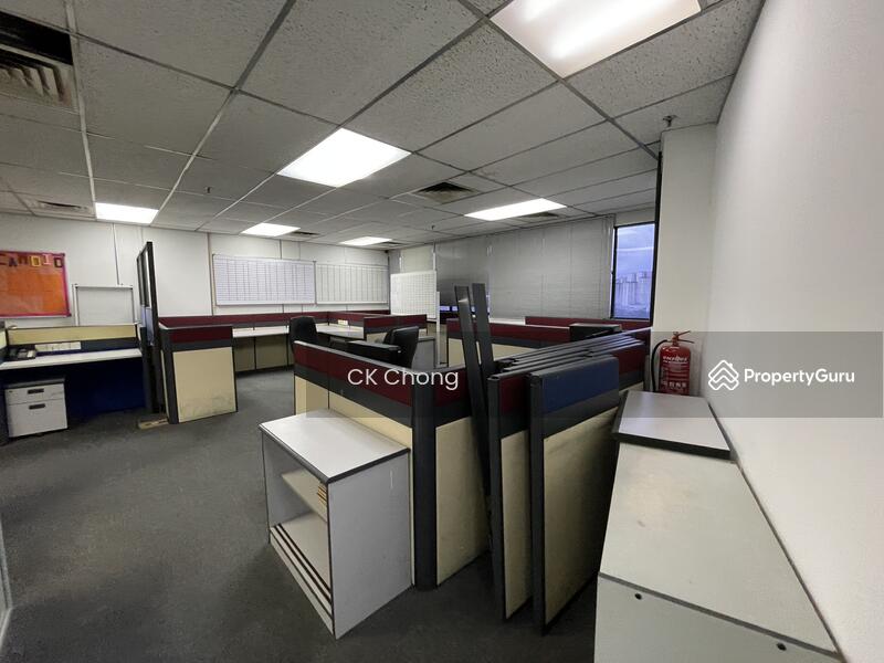 Untuk Disewa - Plaza Permata