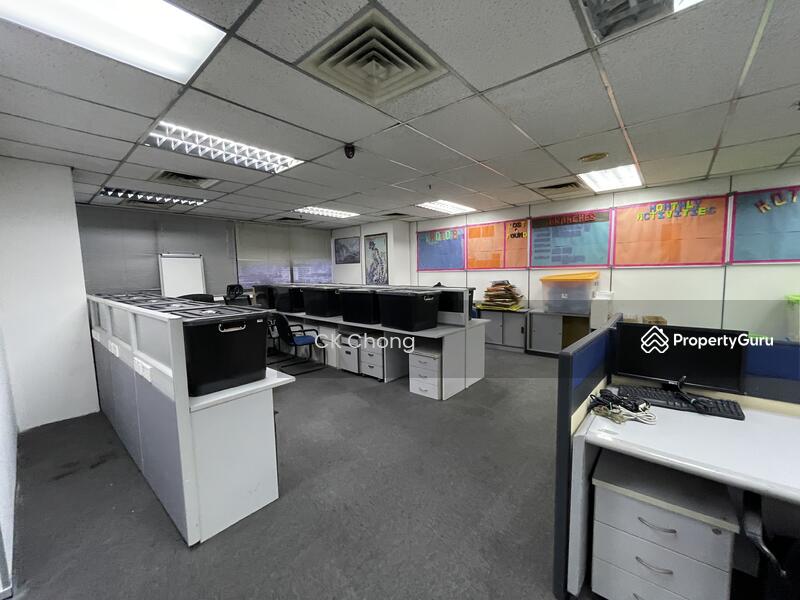 Untuk Disewa - Plaza Permata