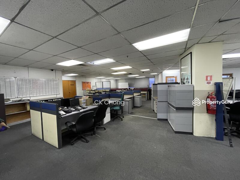 Untuk Disewa - Plaza Permata