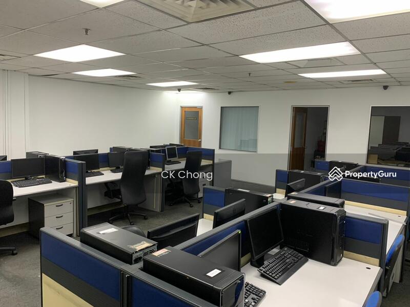 Untuk Disewa - Plaza Permata