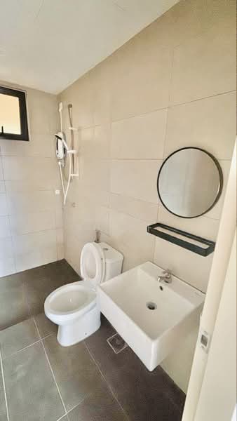 Kondominium untuk Disewa di M Adora - Erin Yusof - Bathroom - PropertyGuru.com.my