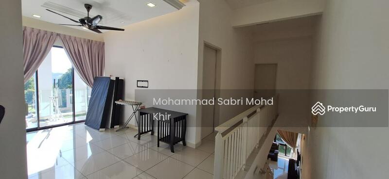 Living room in between bedrooms