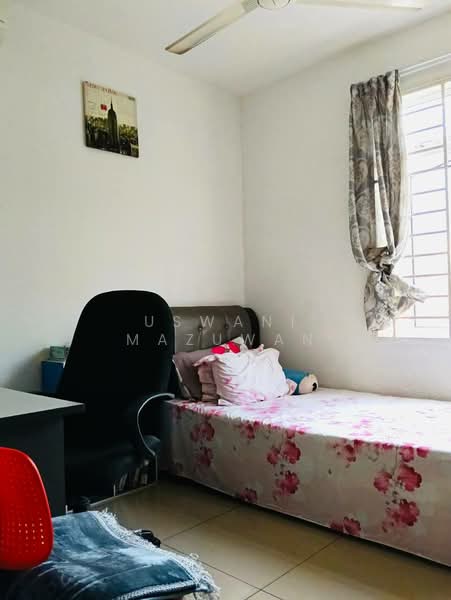 Apartment for Rent at Dwiputra Residences - Uswani Mazuwan - Bedroom - PropertyGuru.com.my