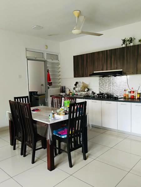 Apartment for Rent at Dwiputra Residences - Uswani Mazuwan - Kitchen - PropertyGuru.com.my