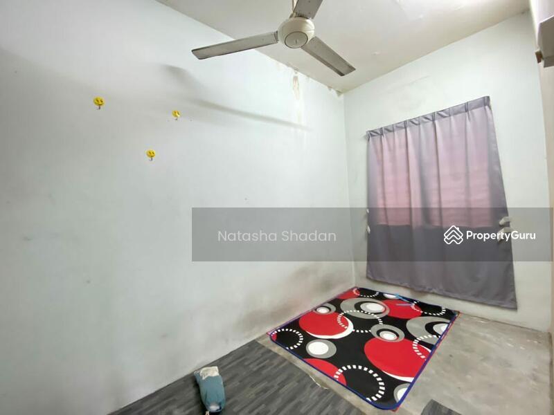 Untuk Dijual - Flat PKNS Section 7