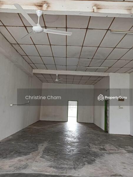 Untuk Disewa - Shop at Kota Tinggi