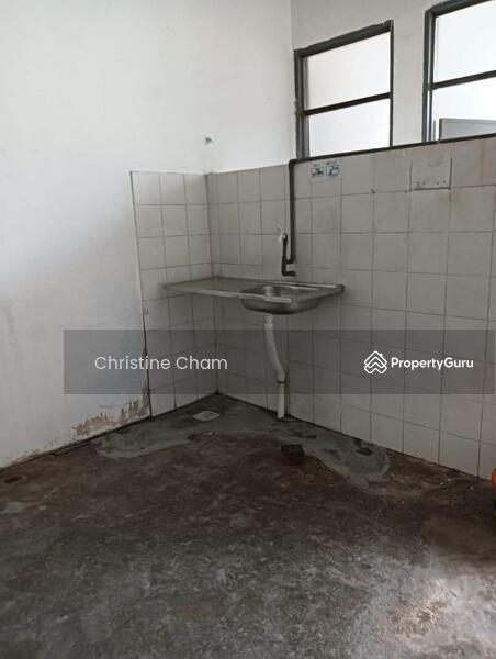 Untuk Disewa - Shop at Kota Tinggi