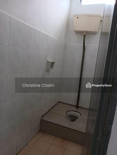 Untuk Disewa - Shop at Kota Tinggi