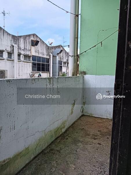 Untuk Disewa - Shop at Kota Tinggi