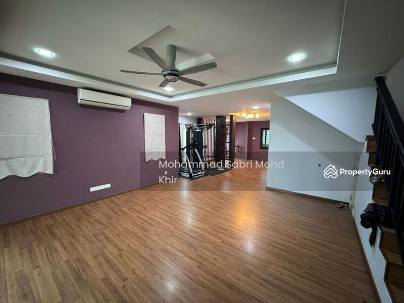 Rumah Teres 2 Tingkat untuk Dijual di Bandar Enstek (Negeri Sembilan) - Mohammad Sabri Mohd Khir - Ground floor. Living area and entrance.  - PropertyGuru.com.my