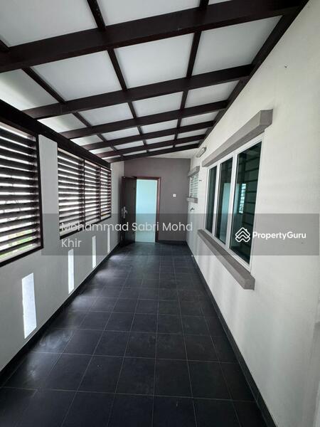Rumah Teres 2 Tingkat untuk Dijual di Bandar Enstek (Negeri Sembilan) - Mohammad Sabri Mohd Khir - First floor. Clothes drying area.  - PropertyGuru.com.my