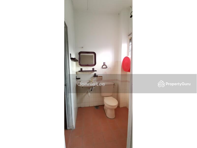 Untuk Disewa - Jalan Nuri Puchong Jaya