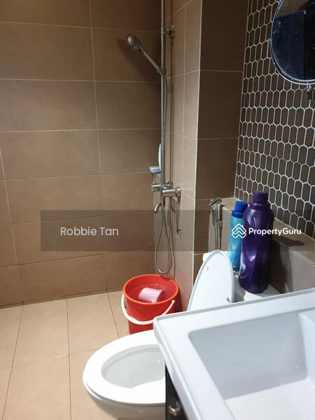 Untuk Dijual - Johor Bahru, Larkin