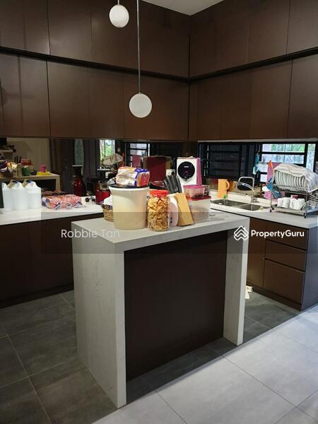 Untuk Dijual - Johor Bahru, Larkin
