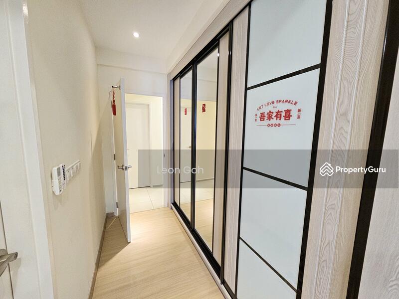 Untuk Disewa - Gravit8, Klang