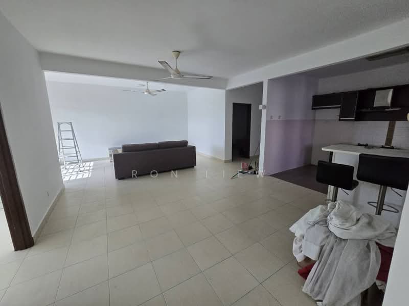 Kondominium untuk Dijual di Villa Park - Ron Liew - Living Room - PropertyGuru.com.my