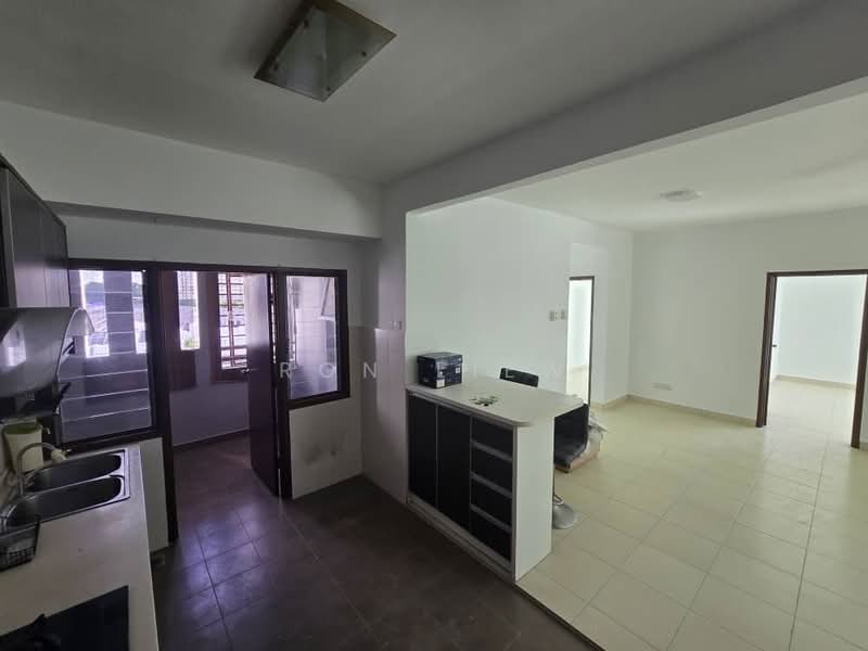 Kondominium untuk Dijual di Villa Park - Ron Liew - Kitchen - PropertyGuru.com.my