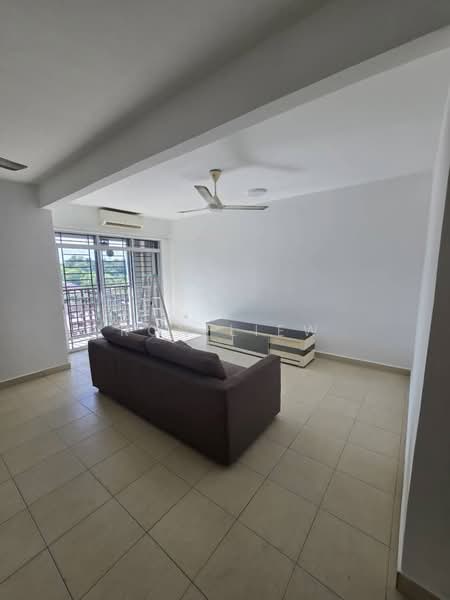 Kondominium untuk Dijual di Villa Park - Ron Liew - Living Room - PropertyGuru.com.my